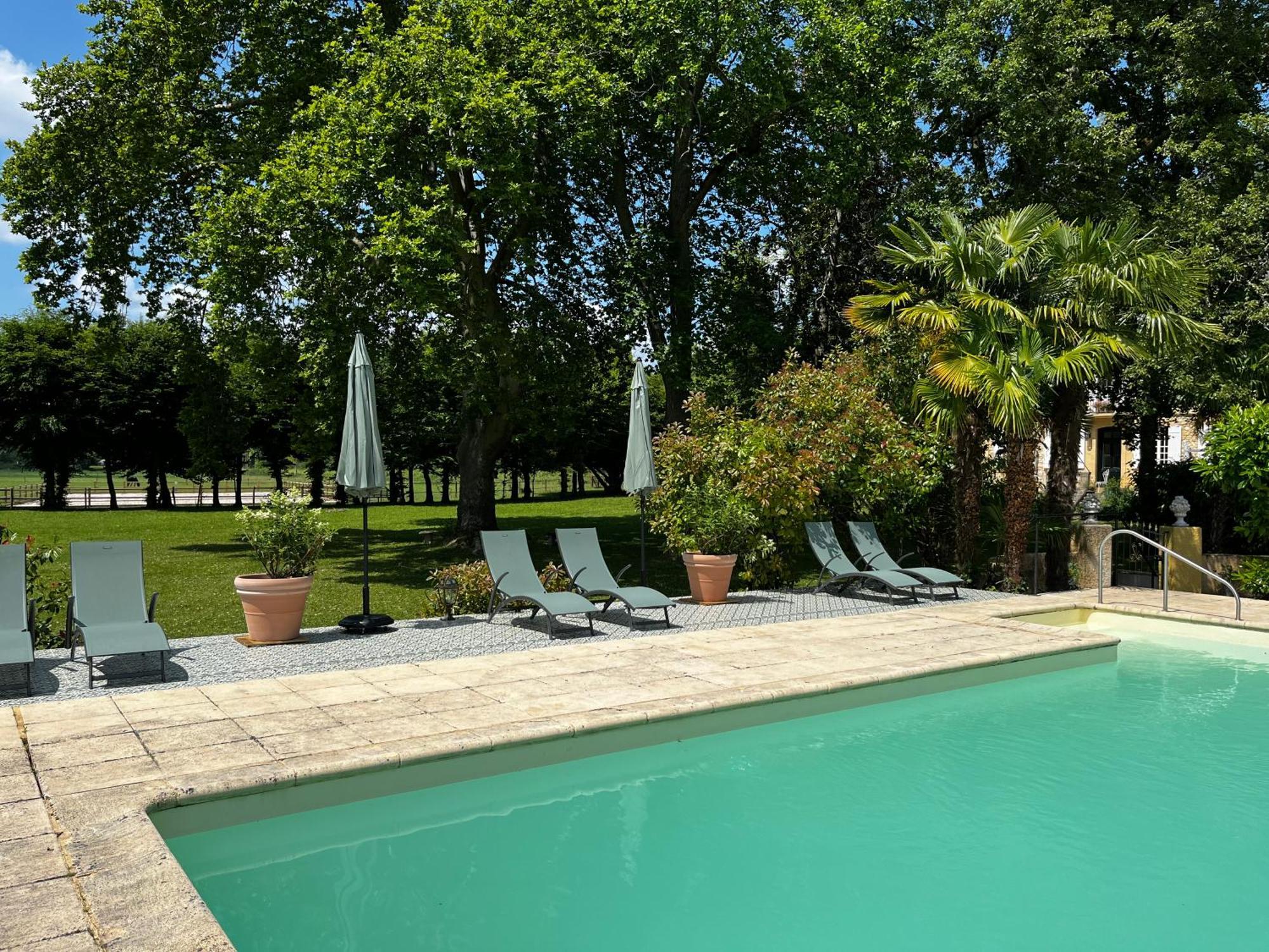 Le Bouquet Bleu Bed And Breakfast Siorac-en-Périgord Εξωτερικό φωτογραφία